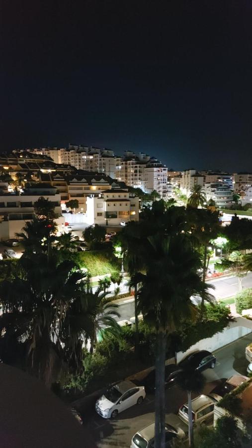 Puerto Paraiso Estepona Port Apartment Exterior photo